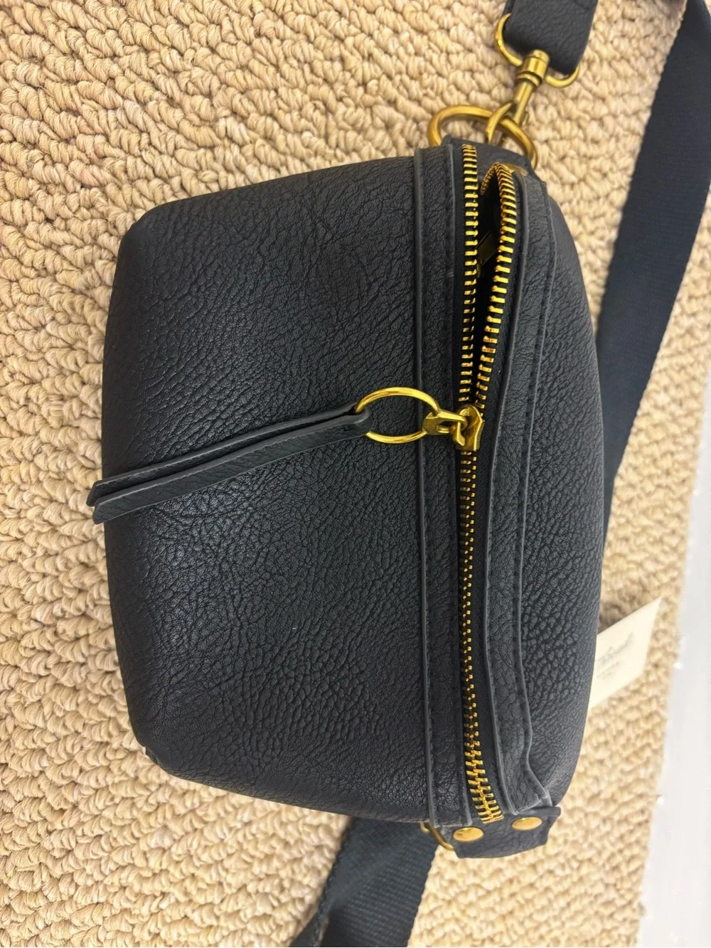 Universal Thread Black Leather Crossbody Belt Bag - NWT